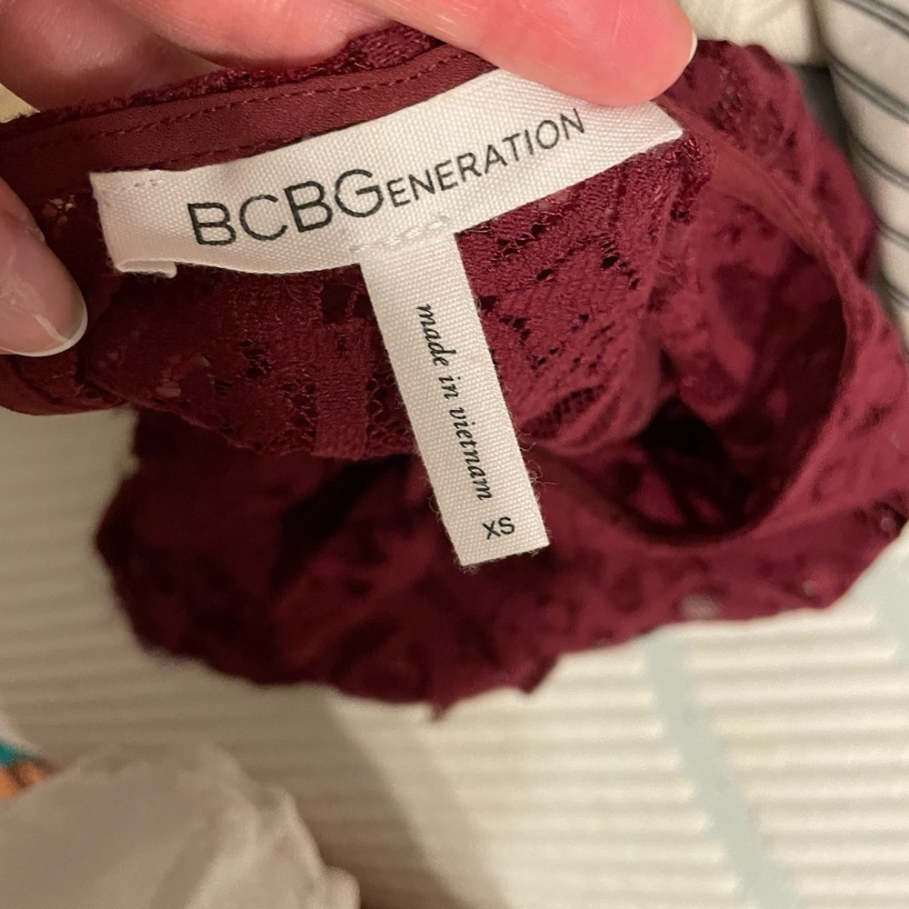 Maroon Lace Bcbgeneration Top - image 6
